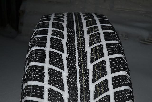 Triangle TR777 (1)